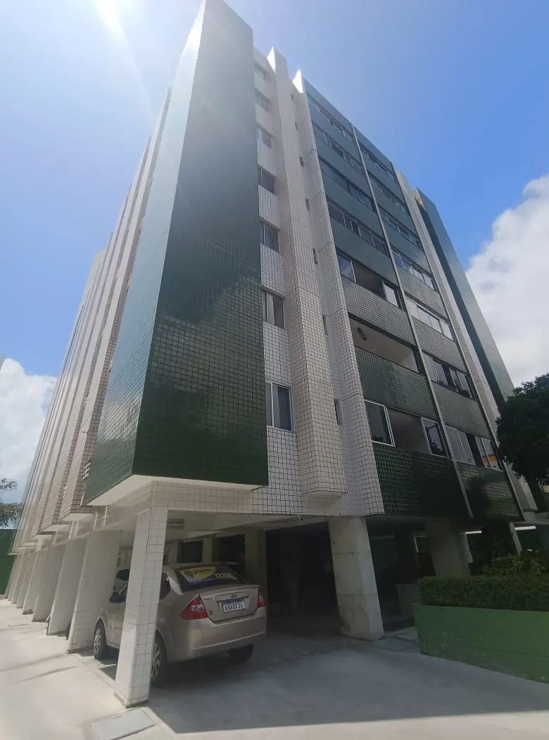 Apartamento &agrave; venda com 140 m&sup2; | 3 quartos sendo 1 su&iacute;te | 1 vaga | Nascente Avenida Engenheiro Domingos Ferreira Recife - 