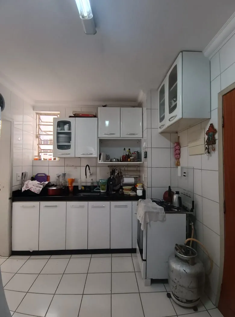 Apartamento &agrave; venda com 140 m&sup2; | 3 quartos sendo 1 su&iacute;te | 1 vaga | Nascente Avenida Engenheiro Domingos Ferreira Recife - 