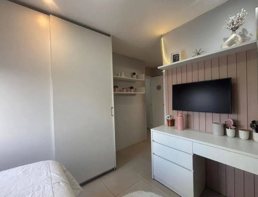 Apartamento &agrave; venda com 136 m&sup2; | 4 quartos sendo 2 su&iacute;tes | Nascente | Varanda Rua Dom José Lopes Recife - 