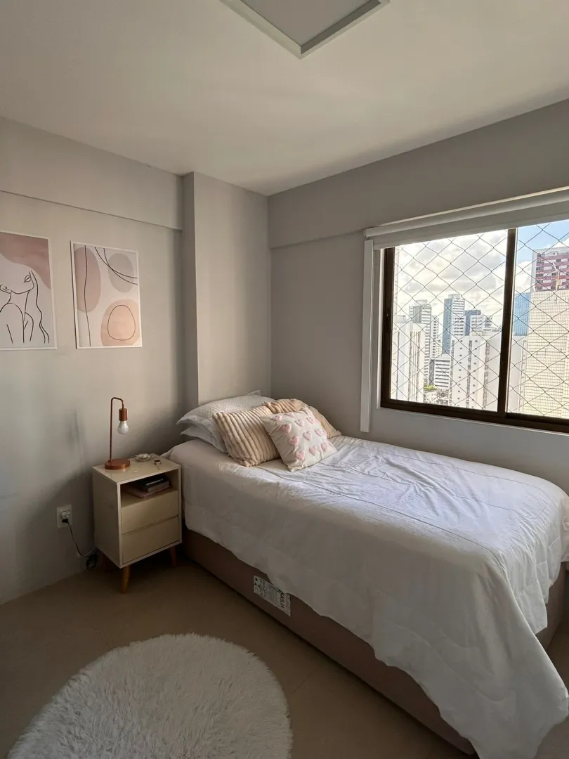 Apartamento &agrave; venda com 136 m&sup2; | 4 quartos sendo 2 su&iacute;tes | Nascente | Varanda Rua Dom José Lopes Recife - 