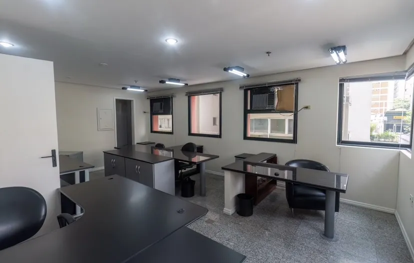 CONJUNTO COMERCIAL &Agrave; VENDA NO ITAIM TOWER &ndash; 45 M&sup2; E 1 VAGA NO ITAIM BIBI Rua Urussuí São Paulo - 
