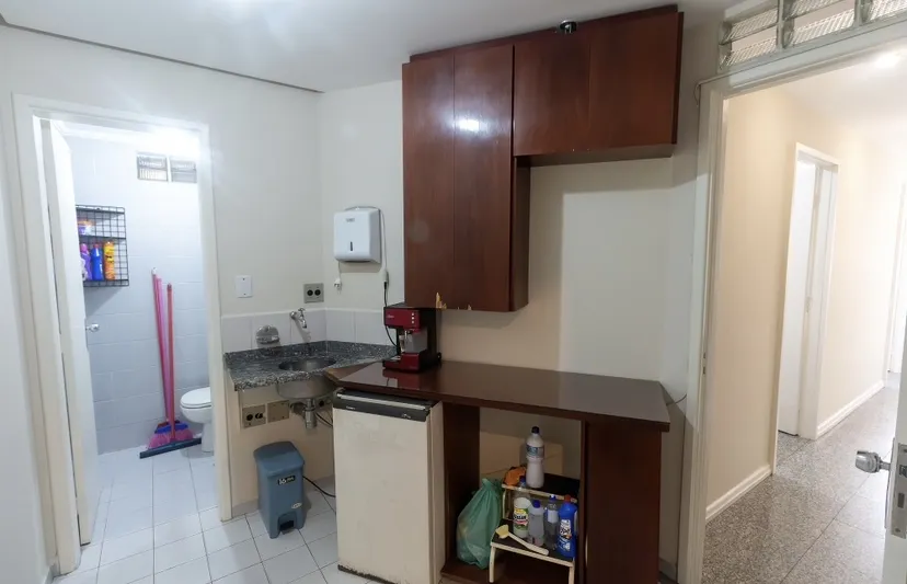 CONJUNTO COMERCIAL &Agrave; VENDA NO ITAIM TOWER &ndash; 45 M&sup2; E 1 VAGA NO ITAIM BIBI Rua Urussuí São Paulo - 