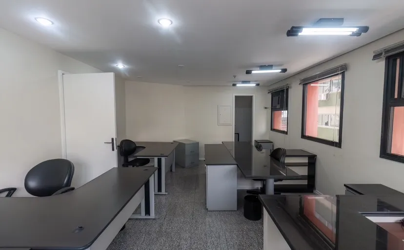 CONJUNTO COMERCIAL &Agrave; VENDA NO ITAIM TOWER &ndash; 45 M&sup2; E 1 VAGA NO ITAIM BIBI Rua Urussuí São Paulo - 