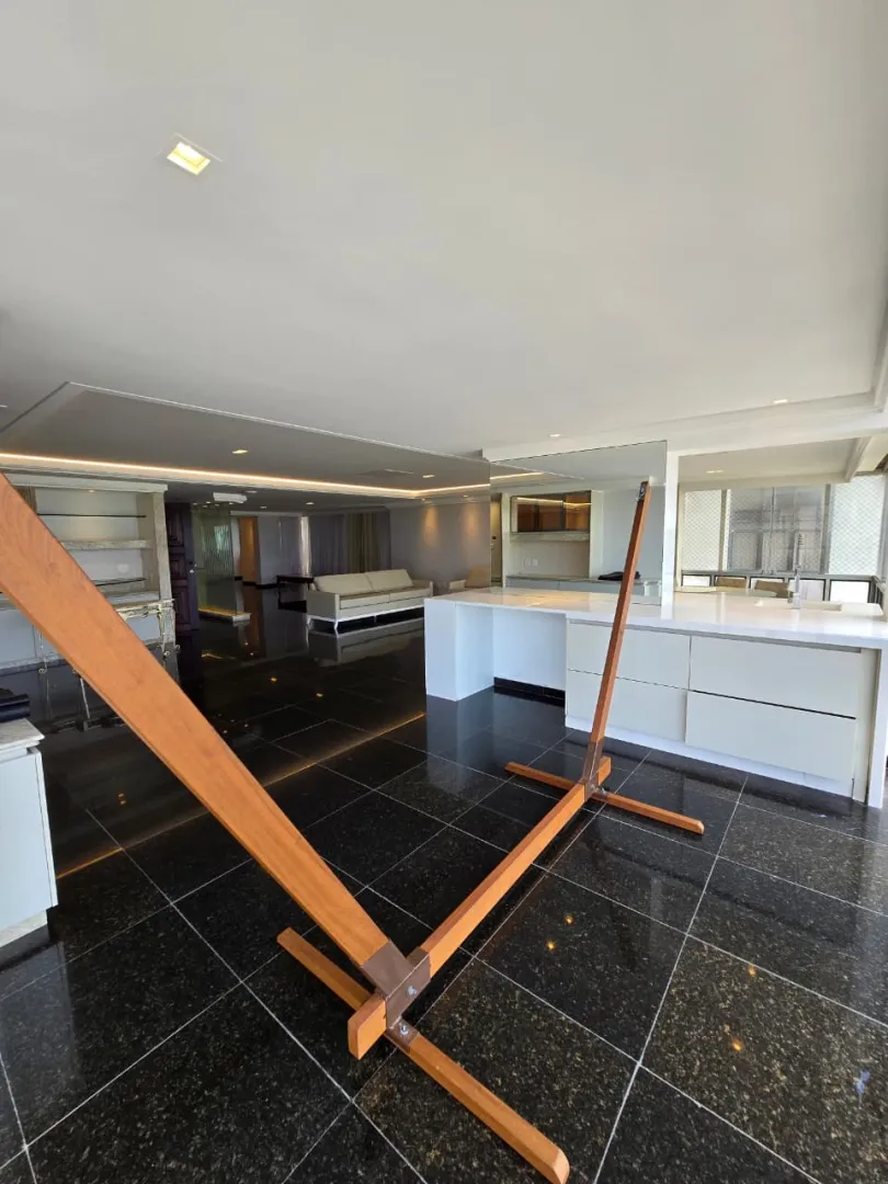 Apartamento &agrave; venda com 380 m&sup2; | 4 su&iacute;tes | Beira mar | Alto padr&atilde;o Avenida Boa Viagem Recife - 