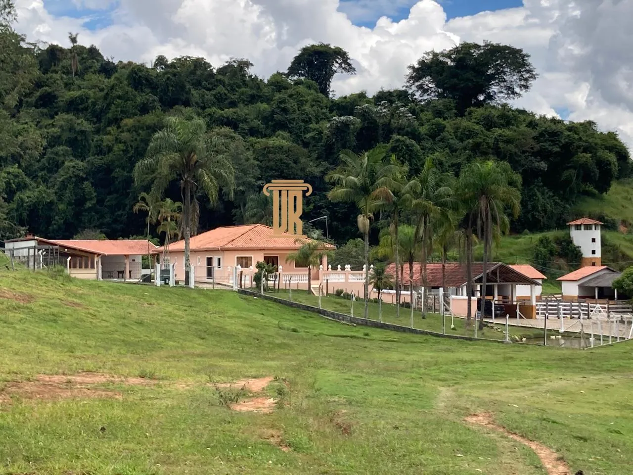 FAZENDA DE 43 ALQUEIRES EM LAGOINHA - SP  Lagoinha - 