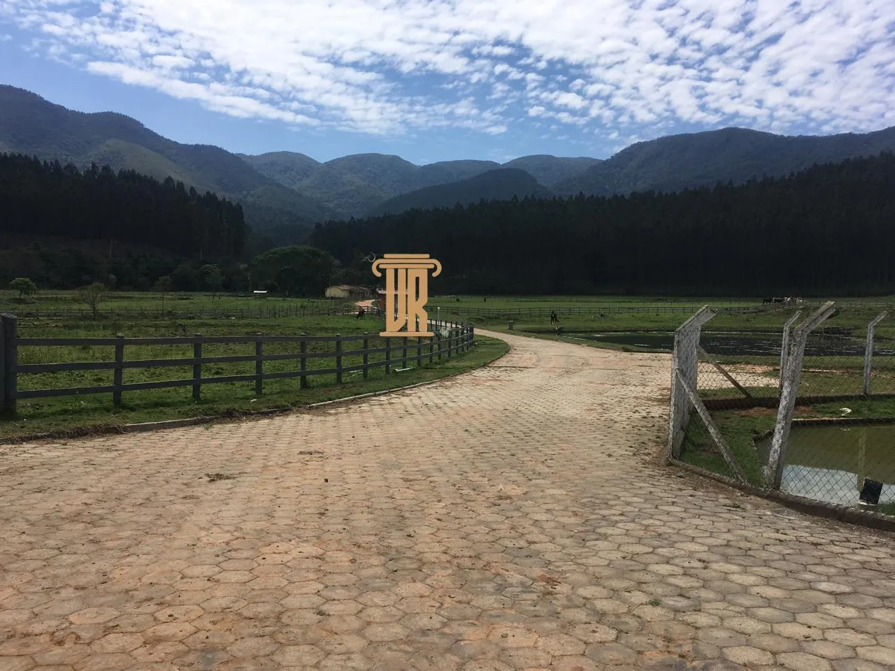 FAZENDA DE 43 ALQUEIRES EM LAGOINHA - SP  Lagoinha - 
