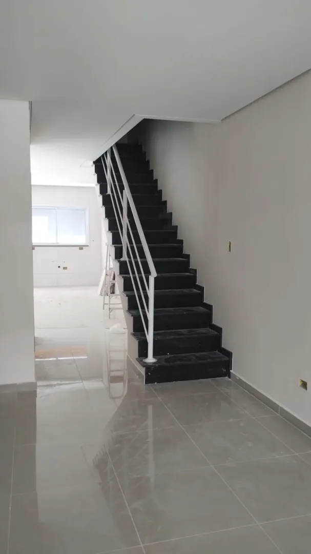 Sobrado a venda em Osasco no Jd das Flores com 125m&sup2; 3 dormit&oacute;rios, suite e 4 vagas; Rua Jasmim Osasco - 