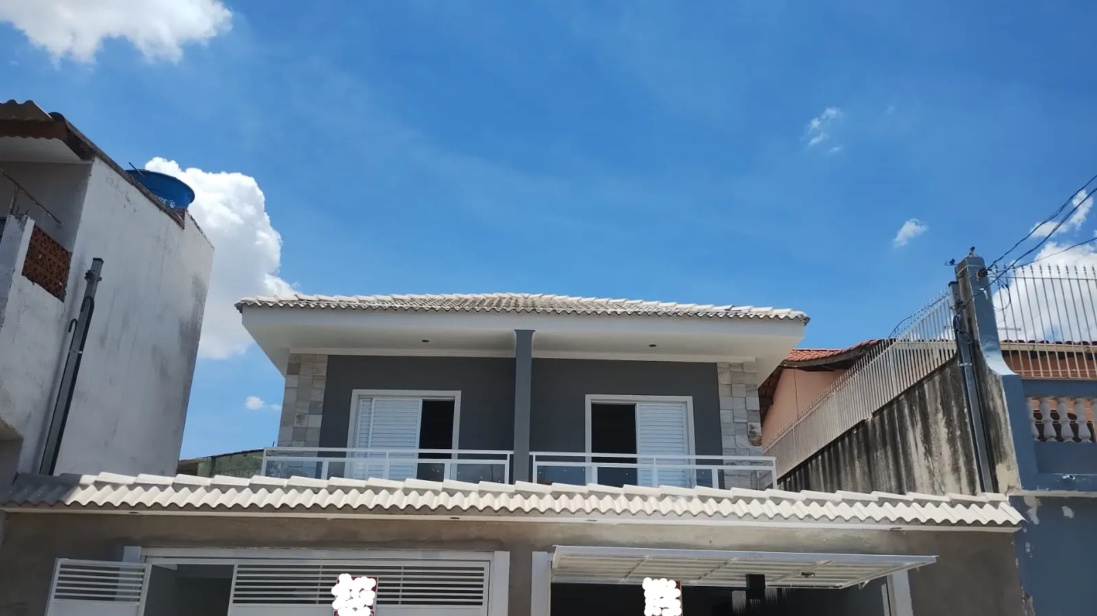 Sobrado a venda em Osasco no Jd das Flores com 125m&sup2; 3 dormit&oacute;rios, suite e 4 vagas; Rua Jasmim Osasco - 