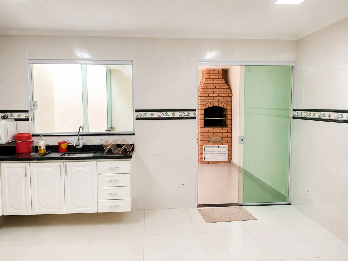 Sobrado a venda em Osasco com 140m&sup2;, 3 Dormit&oacute;rios 2vagase espa&ccedil;o gourmet Rua Sérgio Pompêo Osasco - 
