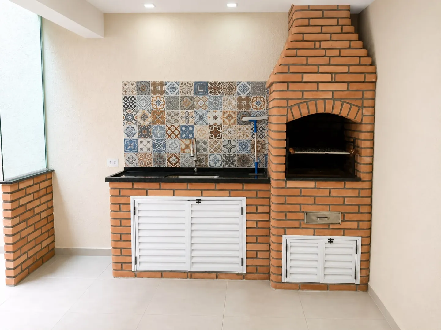 Sobrado a venda em Osasco com 140m&sup2;, 3 Dormit&oacute;rios 2vagase espa&ccedil;o gourmet Rua Sérgio Pompêo Osasco - 