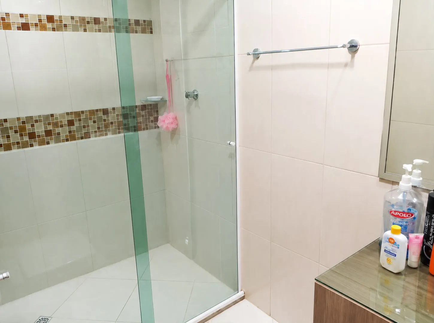 Sobrado a venda em Osasco com 140m&sup2;, 3 Dormit&oacute;rios 2vagase espa&ccedil;o gourmet Rua Sérgio Pompêo Osasco - 