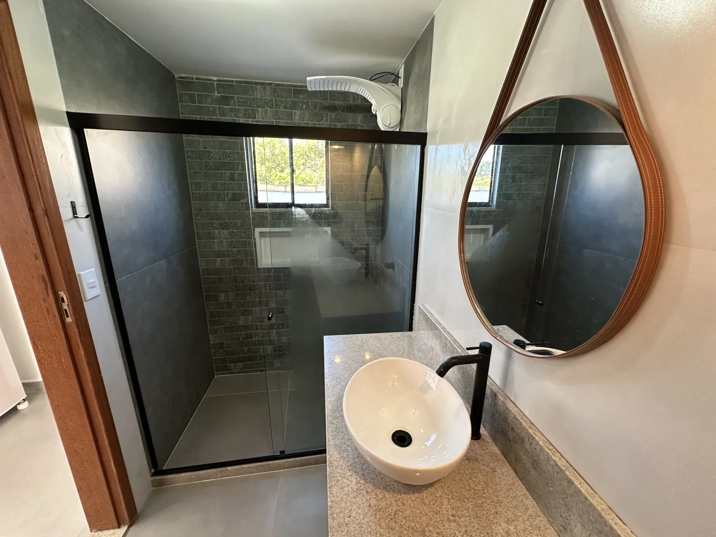 Bangal&ocirc; com Spa e Pergolado &agrave; Venda em B&uacute;zios  Armação dos Búzios - 