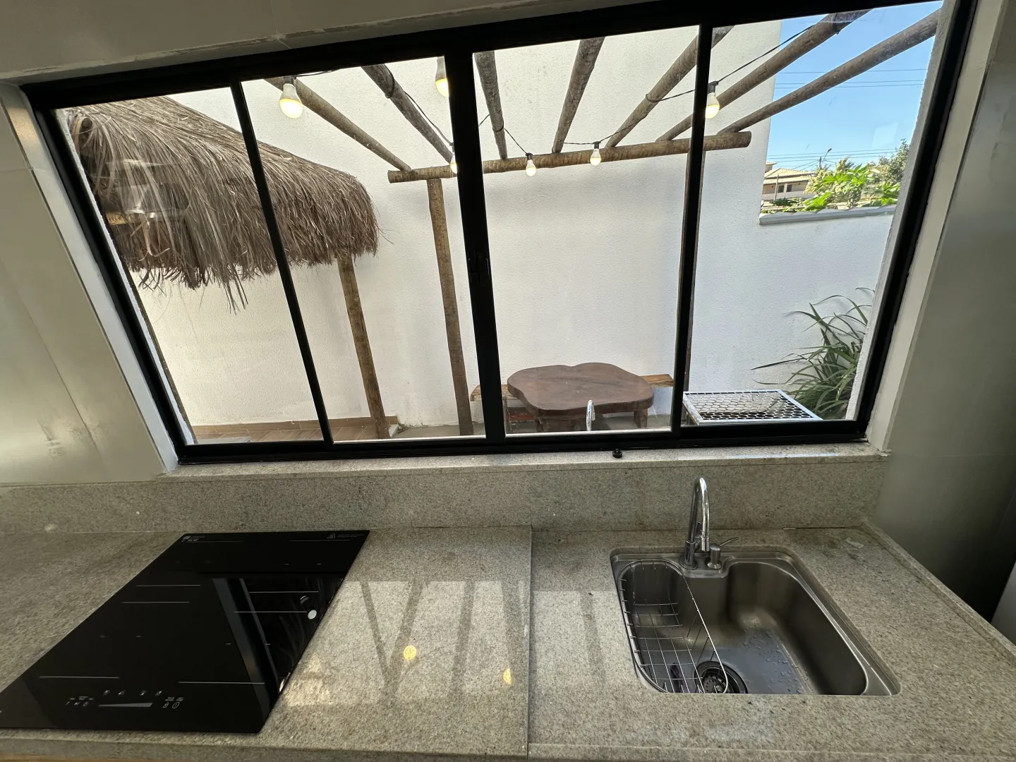 Bangal&ocirc; com Spa e Pergolado &agrave; Venda em B&uacute;zios  Armação dos Búzios - 