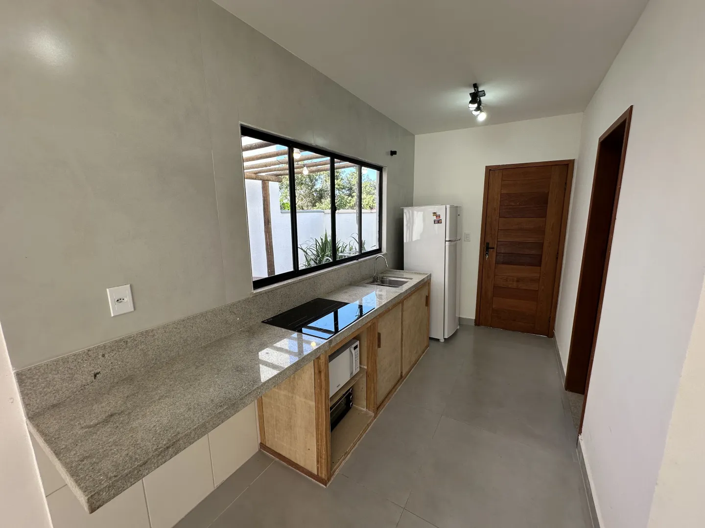 Bangal&ocirc; com Spa e Pergolado &agrave; Venda em B&uacute;zios  Armação dos Búzios - 