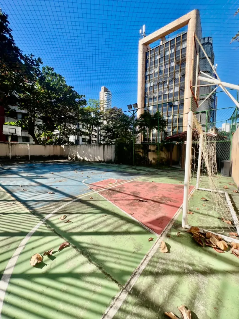 APARTAMENTO 2 SU&Iacute;TES VARANDA GARAGEM PISCINA ACADEMIA ELEVADOR &Agrave; VENDA ONDINA! Rua Morro do Escravo Miguel Salvador - 