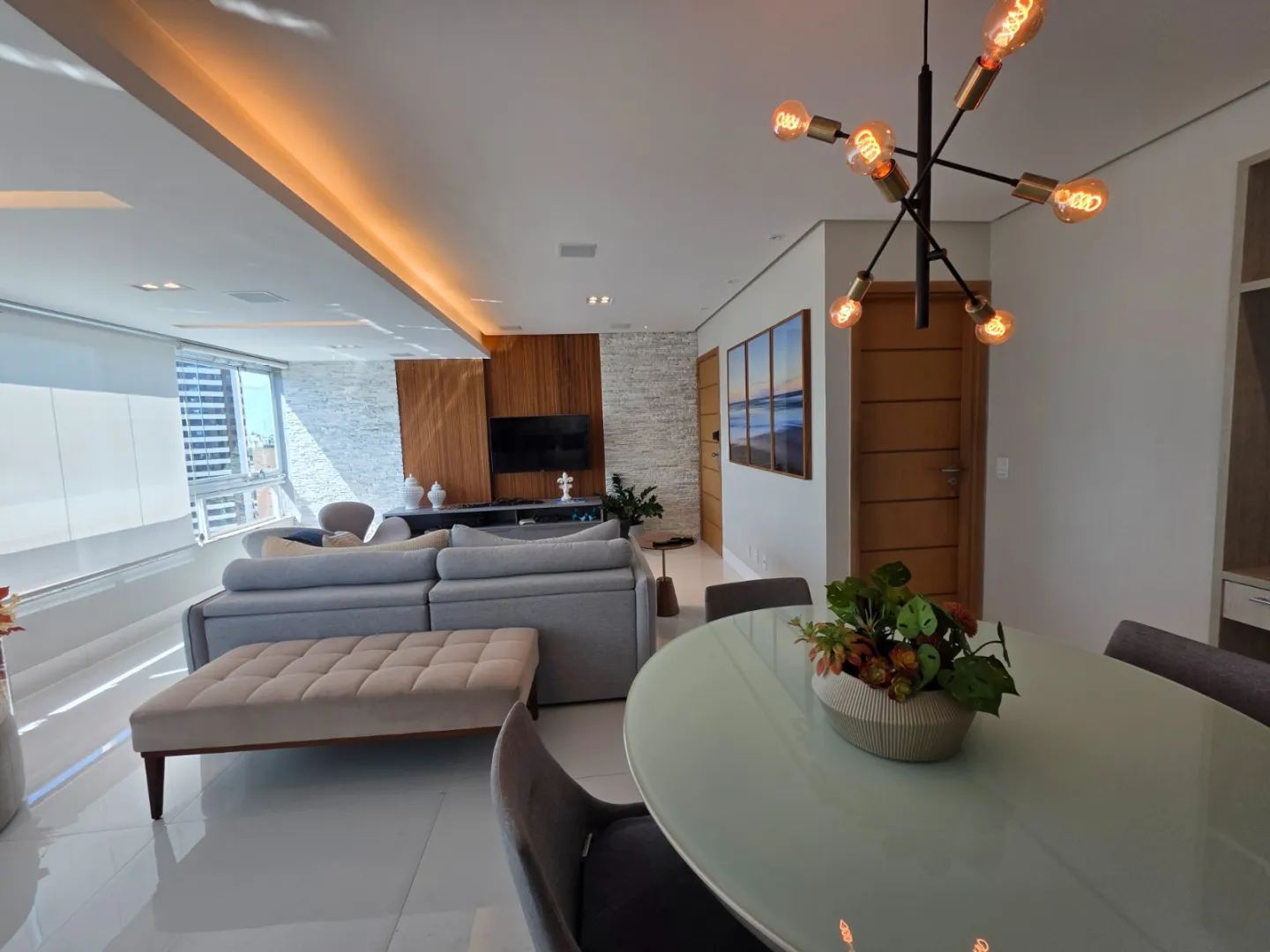 APARTAMENTO 2 QUARTOS SU&Iacute;TE VARANDA 3 GARAGENS PISCINA ACADEMIA VENDA JD APIPEMA ONDINA Rua Martins de Almeida Salvador - 