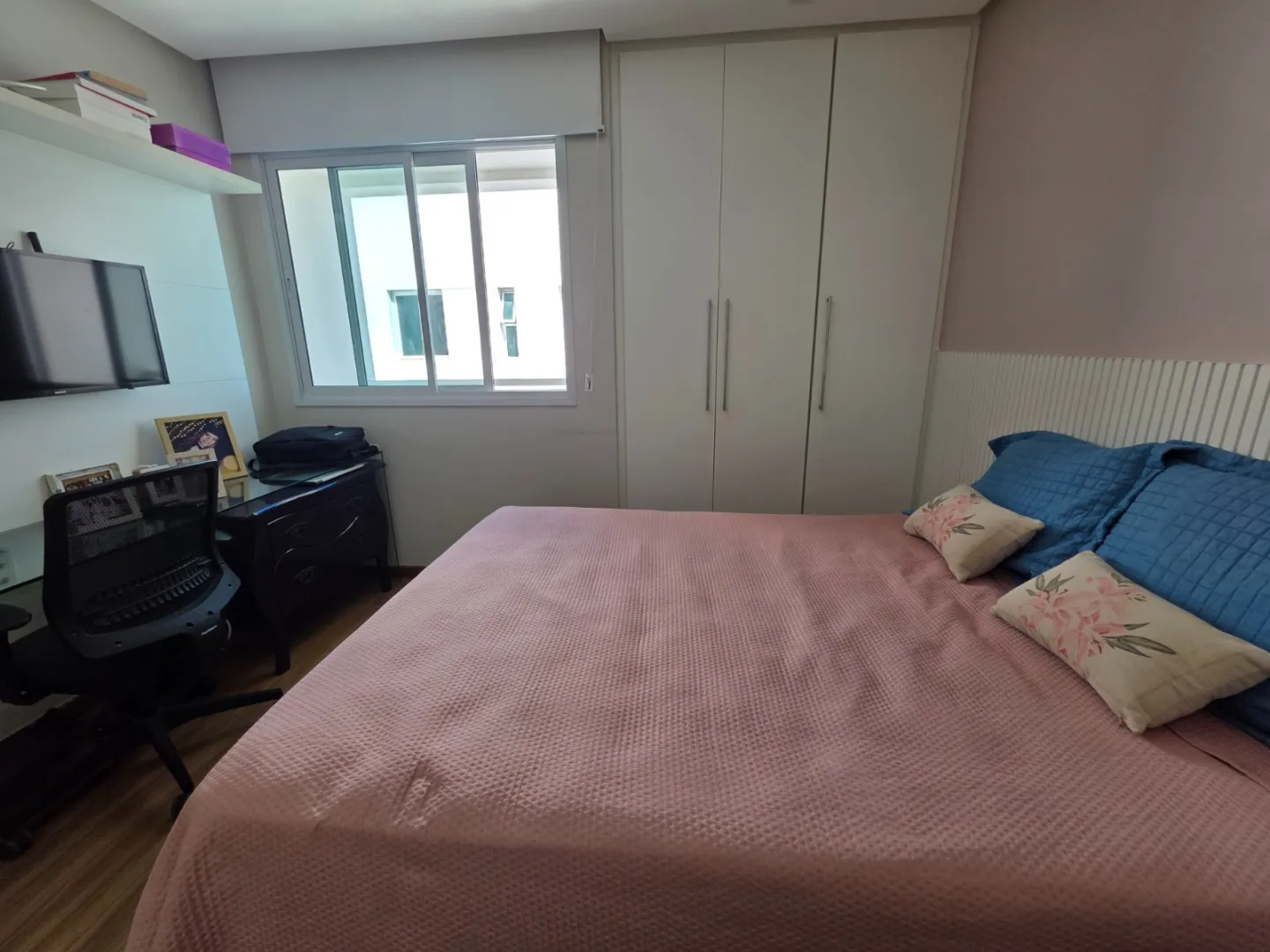 APARTAMENTO 2 QUARTOS SU&Iacute;TE VARANDA 3 GARAGENS PISCINA ACADEMIA VENDA JD APIPEMA ONDINA Rua Martins de Almeida Salvador - 