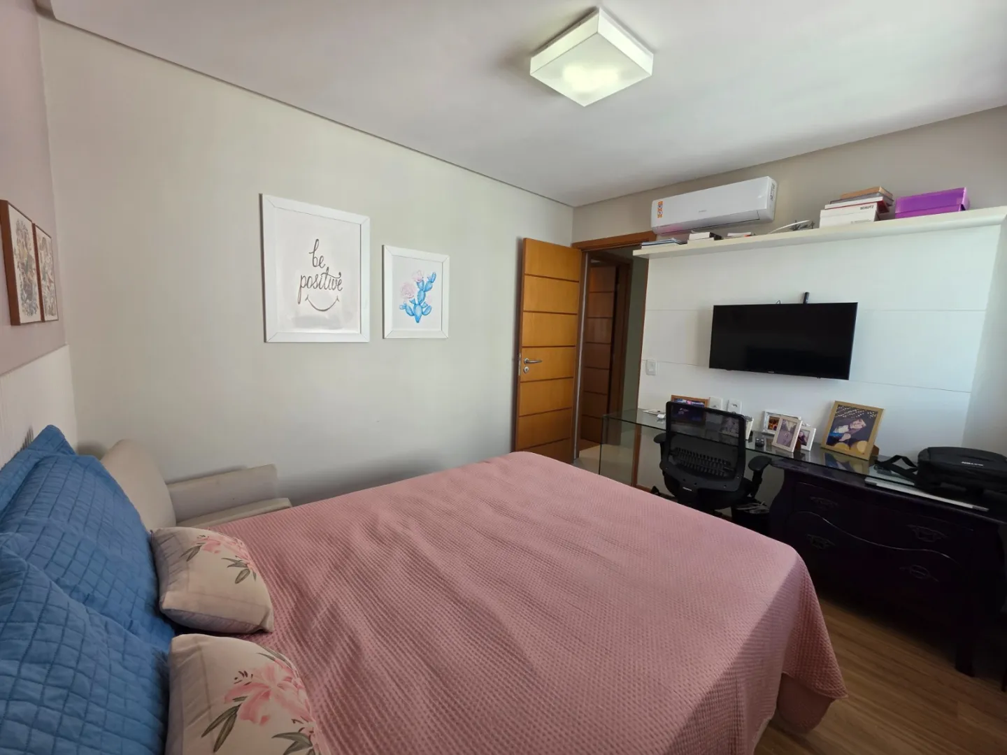 APARTAMENTO 2 QUARTOS SU&Iacute;TE VARANDA 3 GARAGENS PISCINA ACADEMIA VENDA JD APIPEMA ONDINA Rua Martins de Almeida Salvador - 
