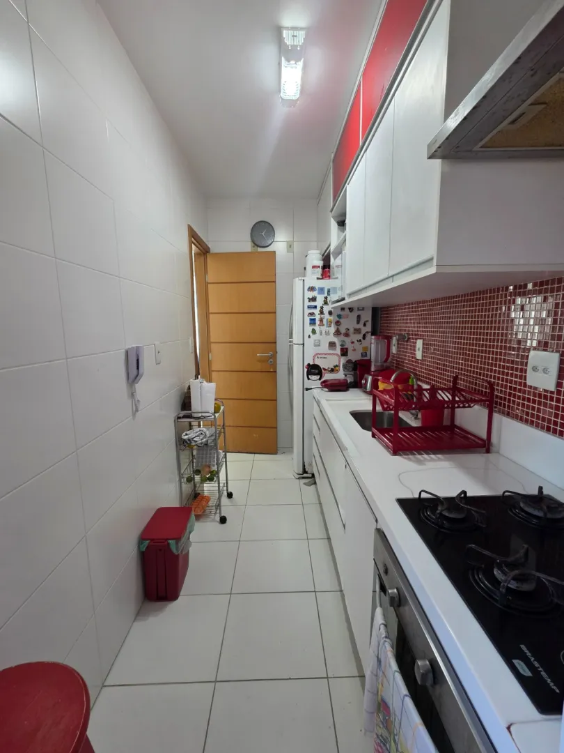 APARTAMENTO 2 QUARTOS SU&Iacute;TE VARANDA 3 GARAGENS PISCINA ACADEMIA VENDA JD APIPEMA ONDINA Rua Martins de Almeida Salvador - 