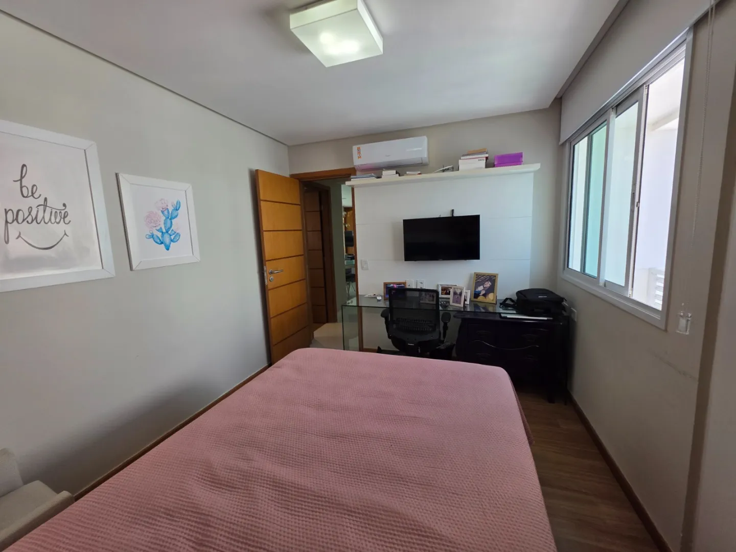 APARTAMENTO 2 QUARTOS SU&Iacute;TE VARANDA 3 GARAGENS PISCINA ACADEMIA VENDA JD APIPEMA ONDINA Rua Martins de Almeida Salvador - 