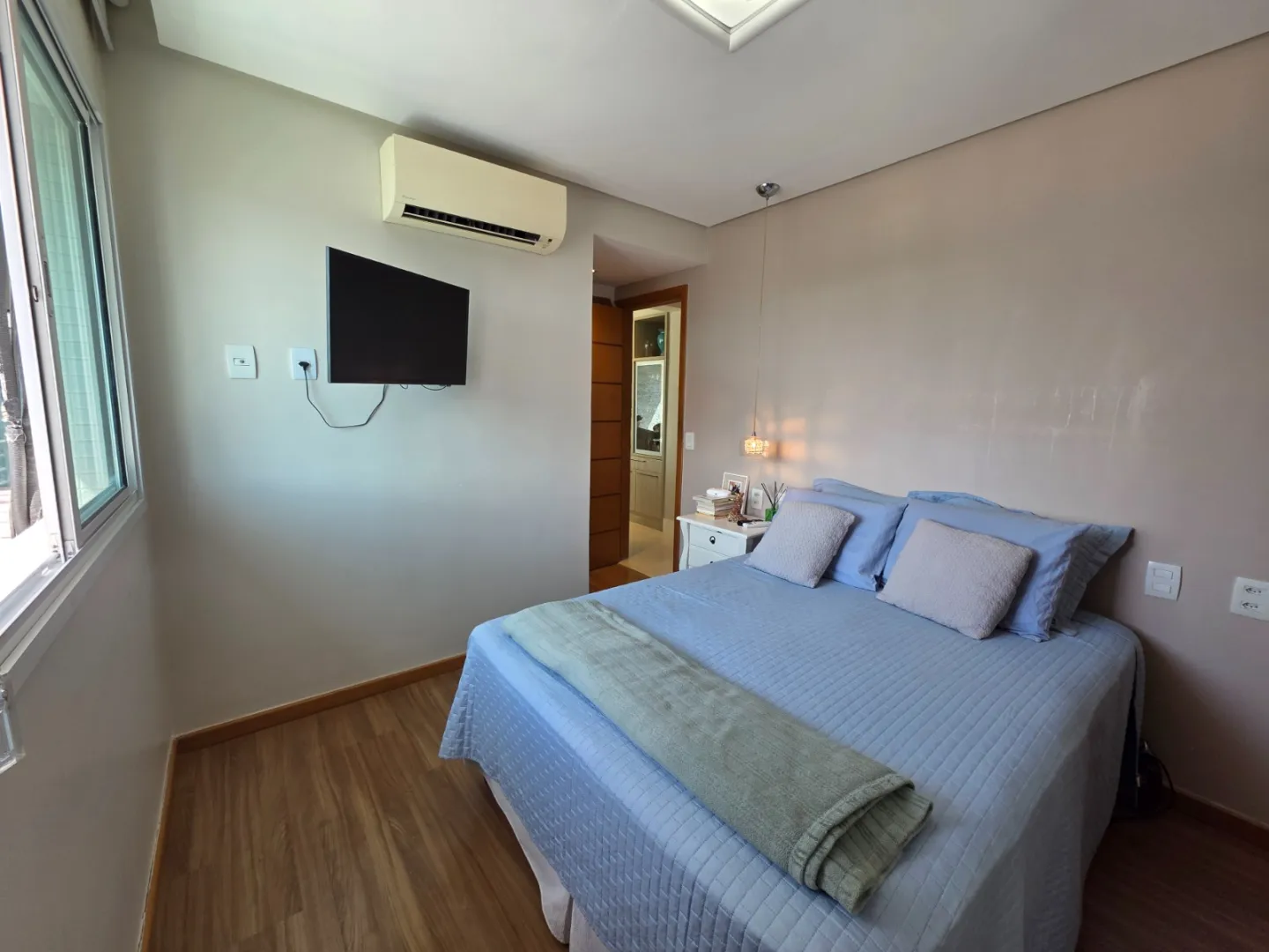 APARTAMENTO 2 QUARTOS SU&Iacute;TE VARANDA 3 GARAGENS PISCINA ACADEMIA VENDA JD APIPEMA ONDINA Rua Martins de Almeida Salvador - 