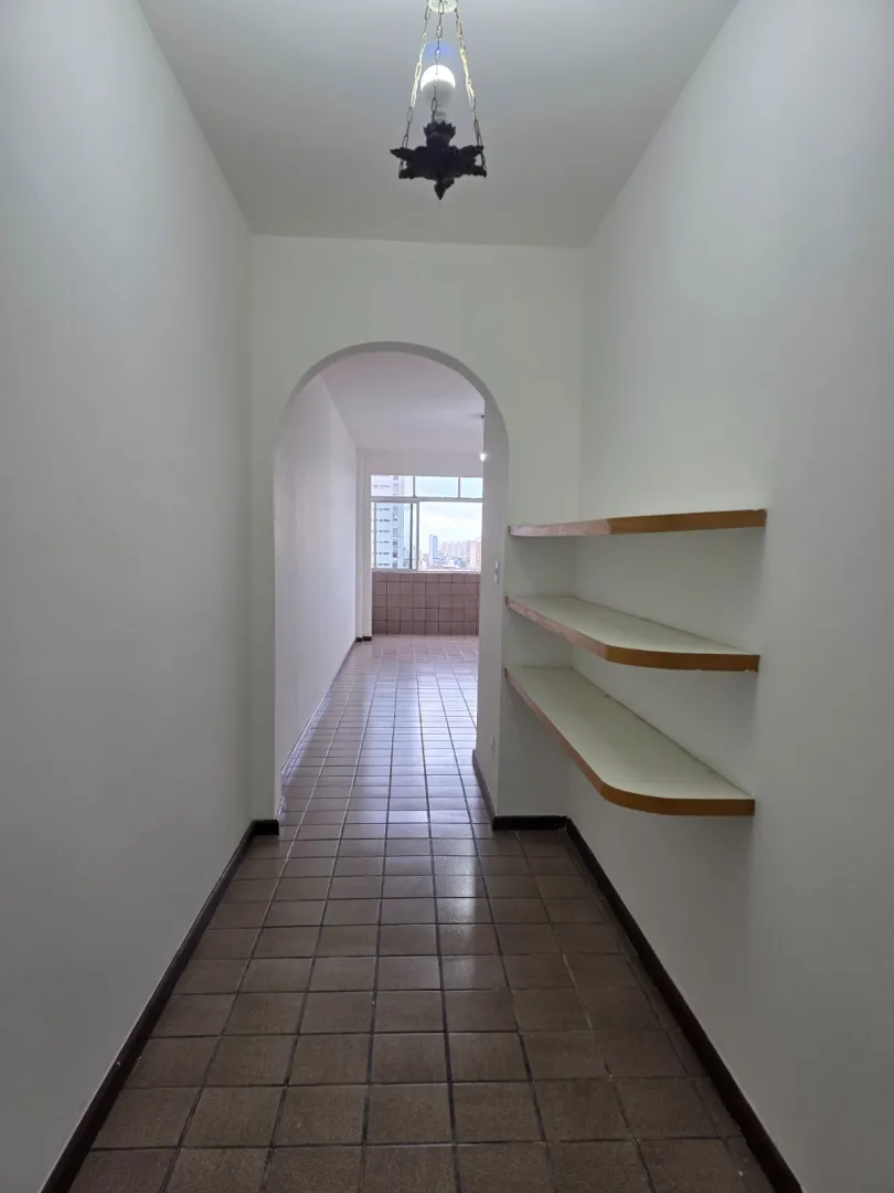 APARTAMENTO 3 QUARTOS SU&Iacute;TE DEPEND&Ecirc;NCIA GARAGEM ELEVADOR &Agrave; VENDA NA VIT&Oacute;RIA Avenida Sete de Setembro Salvador - 