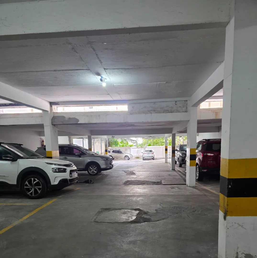 APARTAMENTO 3 QUARTOS SU&Iacute;TE DEPEND&Ecirc;NCIA GARAGEM ELEVADOR &Agrave; VENDA NA VIT&Oacute;RIA Avenida Sete de Setembro Salvador - 