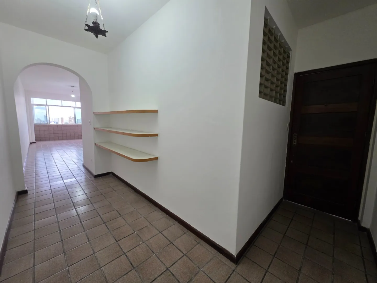 APARTAMENTO 3 QUARTOS SU&Iacute;TE DEPEND&Ecirc;NCIA GARAGEM ELEVADOR &Agrave; VENDA NA VIT&Oacute;RIA Avenida Sete de Setembro Salvador - 