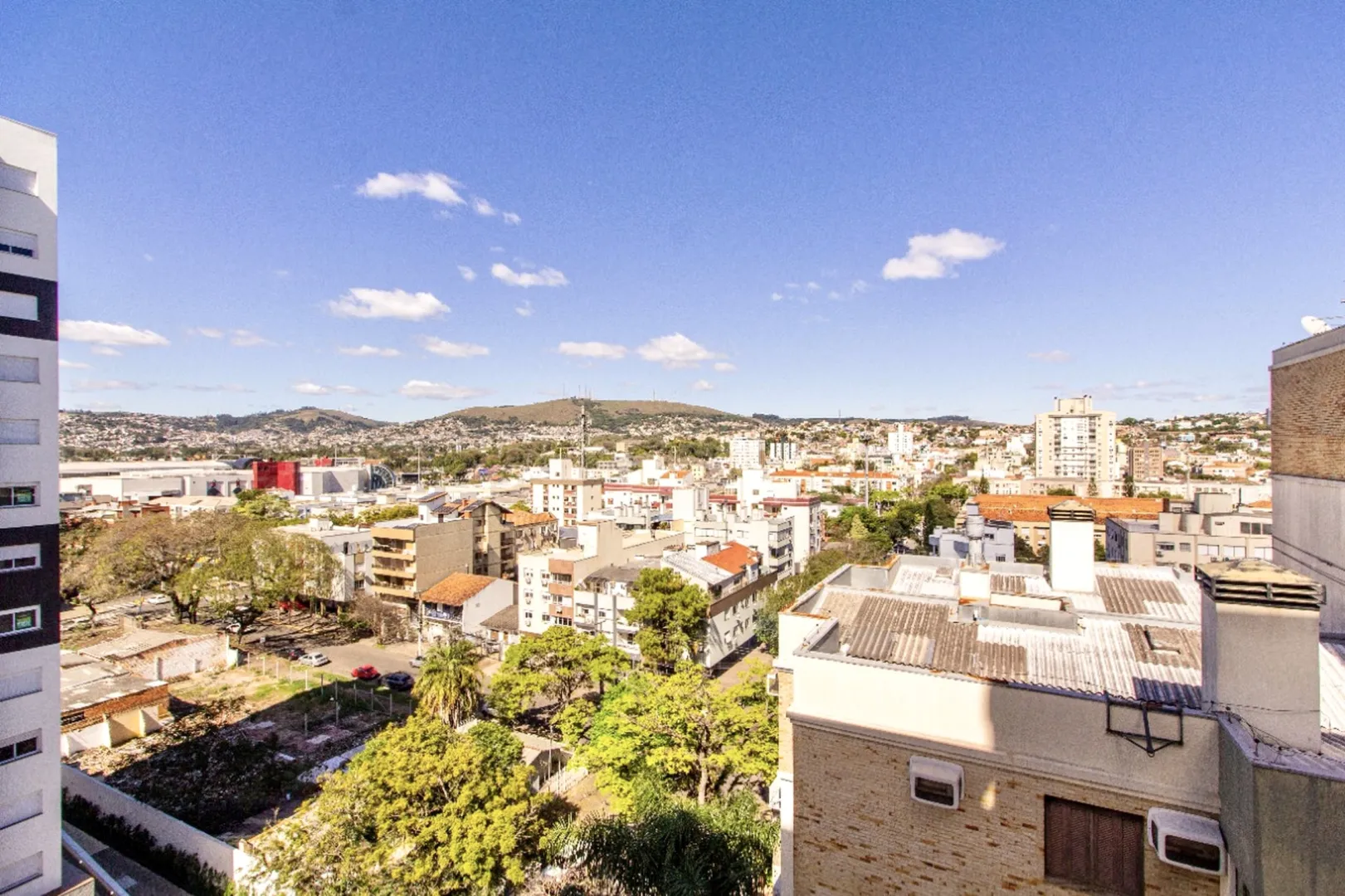 R$ 690.000 - APARTAMENTO - 74M2 - 2 DORM - SU&Iacute;TE - 2 VAGAS - VISTA Rua Chile Porto Alegre - 