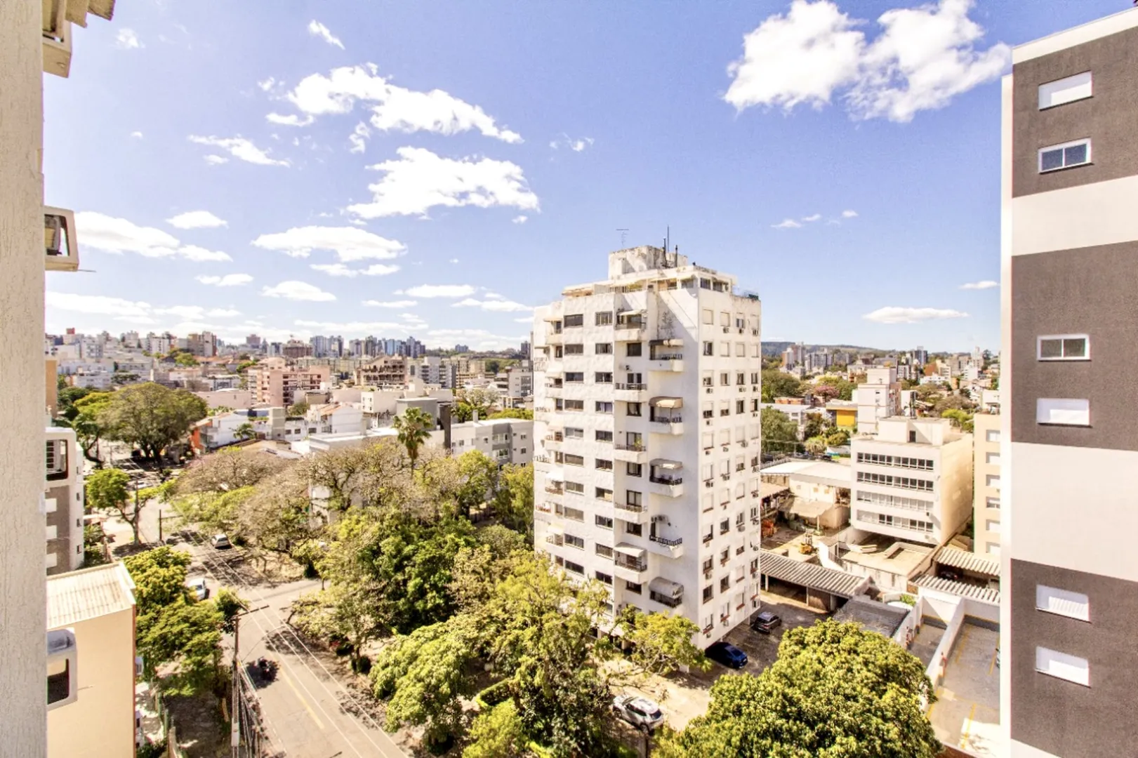 R$ 690.000 - APARTAMENTO - 74M2 - 2 DORM - SU&Iacute;TE - 2 VAGAS - VISTA Rua Chile Porto Alegre - 