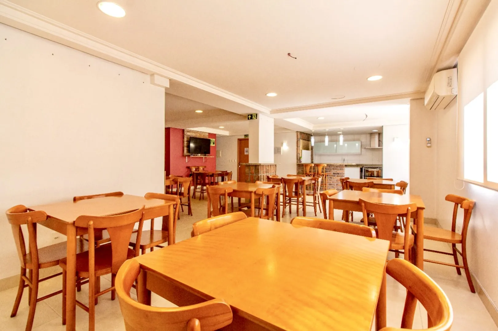 R$ 690.000 - APARTAMENTO - 74M2 - 2 DORM - SU&Iacute;TE - 2 VAGAS - VISTA Rua Chile Porto Alegre - 