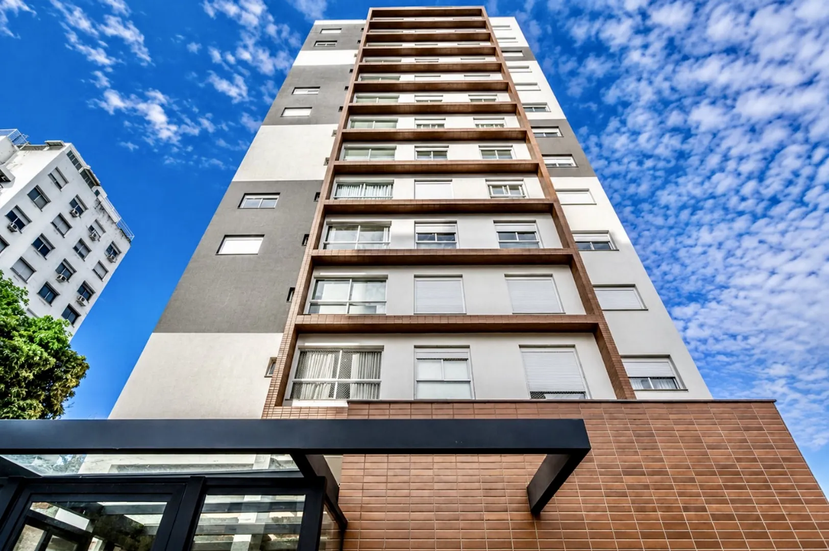R$ 820.000 - NOVO - LINDO APARTAMENTO - 80M2 - 2 SU&Iacute;TES - 2 VAGAS - VISTA Rua Chile Porto Alegre - 