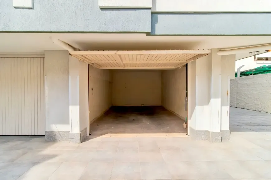 R$ 495.000 - OPORTUNIDADE - APARTAMENTO - 91M2 - 2 DORM - DEPEND&Ecirc;NCIA - 1 VAGA Rua Rafael Saadi Porto Alegre - 