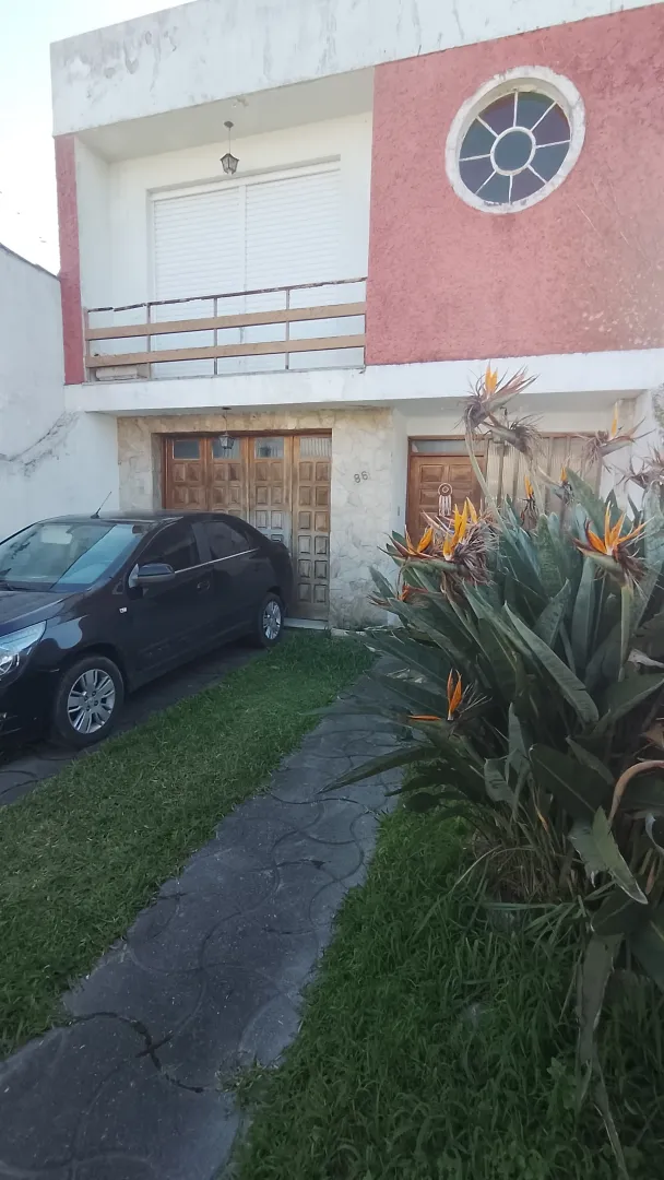 SOBRADO LOCALIZADO NA ZONA NORTE PROXIMO A DOM JOAQUIM