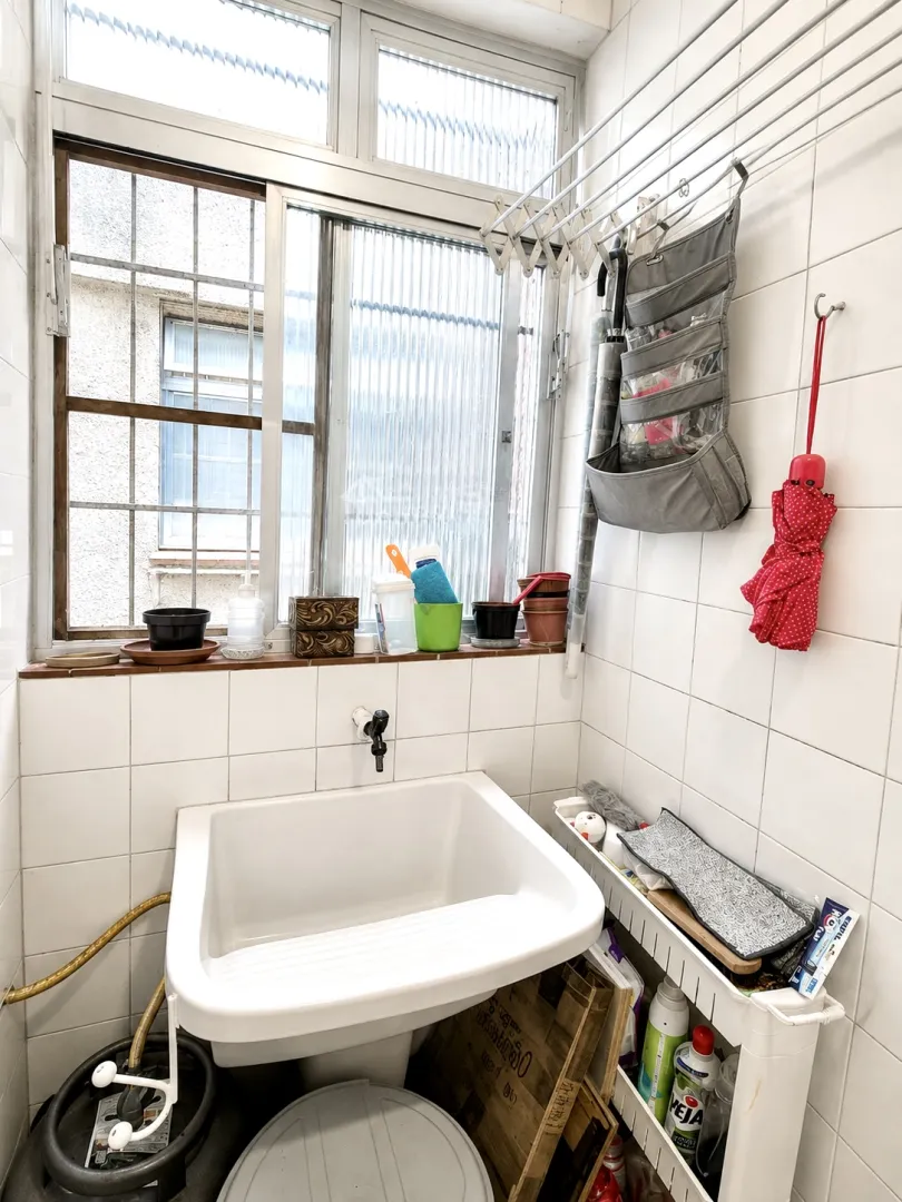 R$ 255.000 - &Oacute;TIMO APARTAMENTO - 42M2 - 1 DORM Avenida Cristóvão Colombo Porto Alegre - 