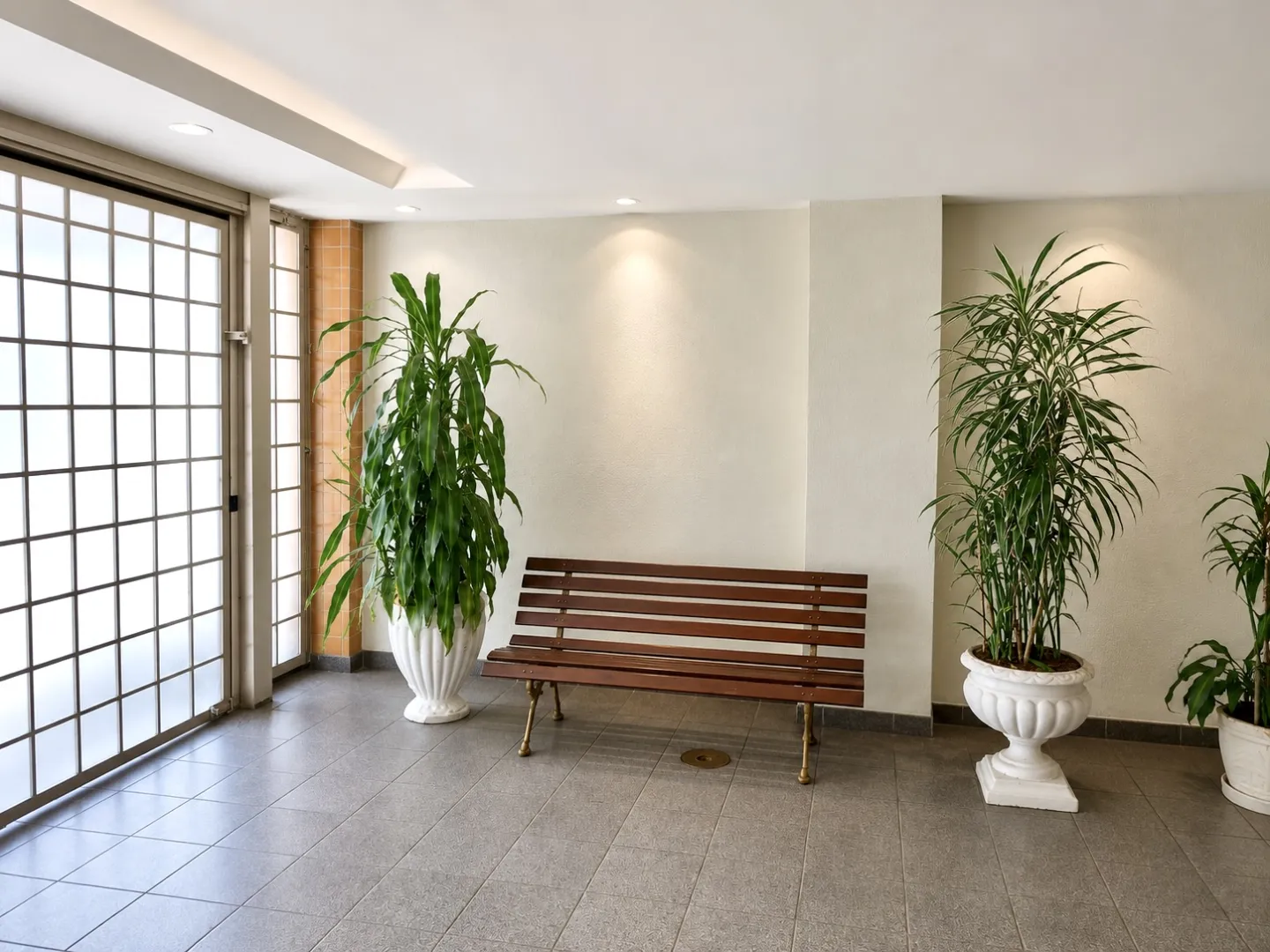 R$ 255.000 - &Oacute;TIMO APARTAMENTO - 42M2 - 1 DORM Avenida Cristóvão Colombo Porto Alegre - 
