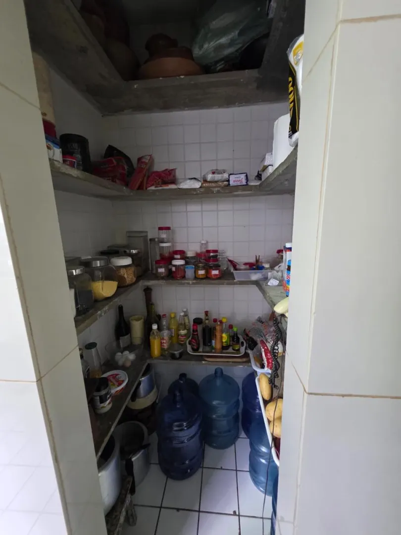 Apartamento &aacute; venda com 220m&sup2; | 4 su&iacute;tes | 2 vagas | Varanda vista mar Avenida Boa Viagem Recife - 