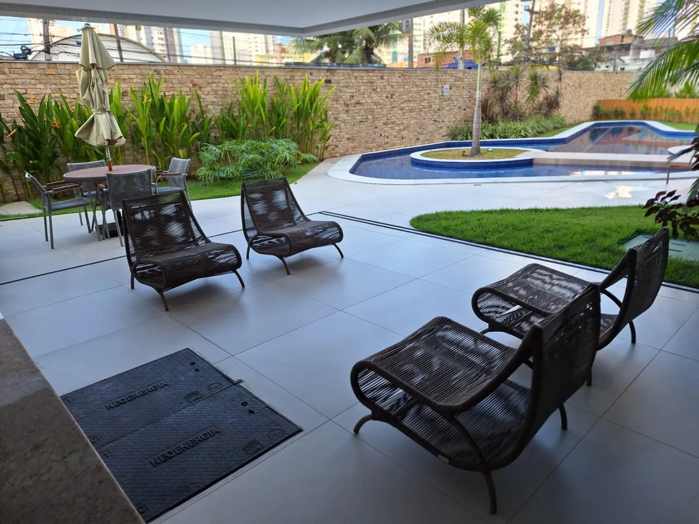 Apartamento &aacute; venda com 146 m&sup2; | 2 su&iacute;tes | 2 vagas | Varanda Rua Ministro Nelson Hungria Recife - 