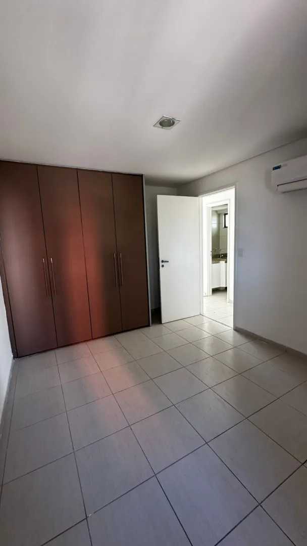 Apartamento &aacute; venda com 160m&sup2; | 4 su&iacute;tes | 3 vagas cobertas | Alto padr&atilde;o Rua Artur Muniz Recife - 