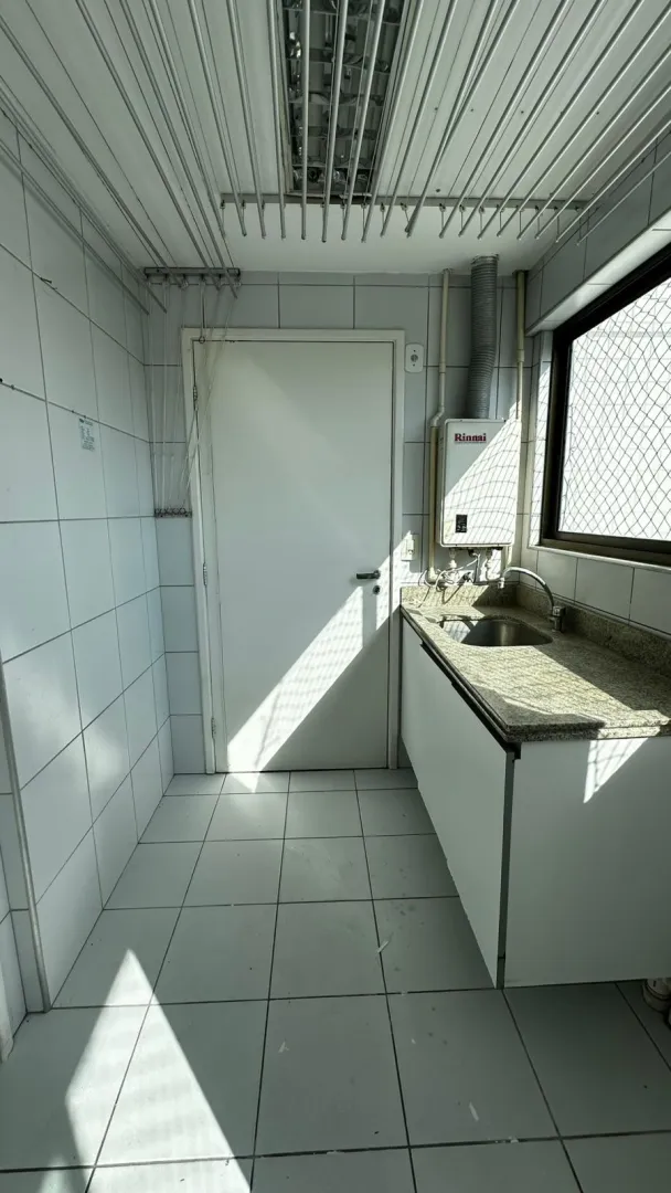 Apartamento &aacute; venda com 160m&sup2; | 4 su&iacute;tes | 3 vagas cobertas | Alto padr&atilde;o Rua Artur Muniz Recife - 