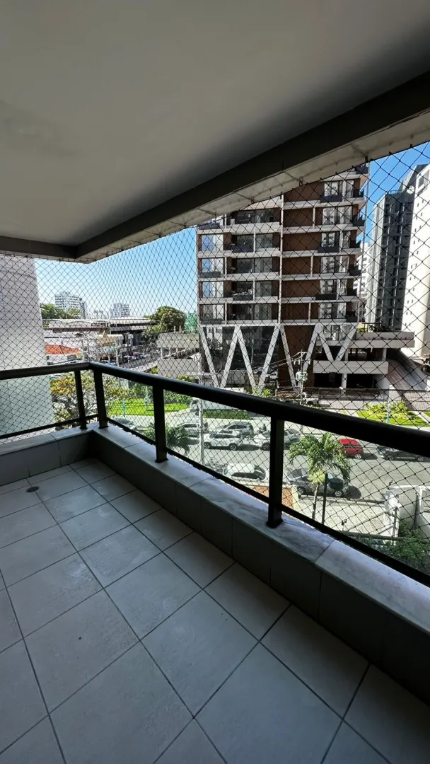 Apartamento &aacute; venda com 160m&sup2; | 4 su&iacute;tes | 3 vagas cobertas | Alto padr&atilde;o Rua Artur Muniz Recife - 