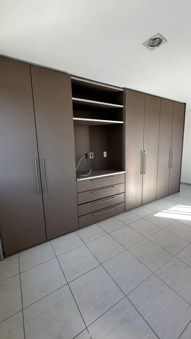 Apartamento &aacute; venda com 160m&sup2; | 4 su&iacute;tes | 3 vagas cobertas | Alto padr&atilde;o Rua Artur Muniz Recife - 