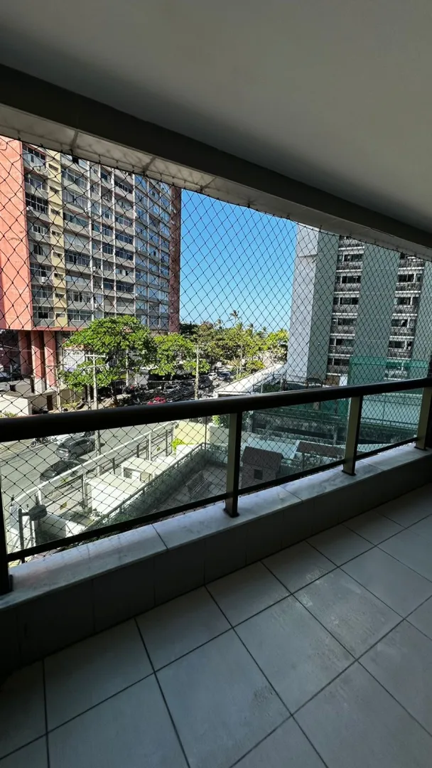 Apartamento &aacute; venda com 160m&sup2; | 4 su&iacute;tes | 3 vagas cobertas | Alto padr&atilde;o Rua Artur Muniz Recife - 