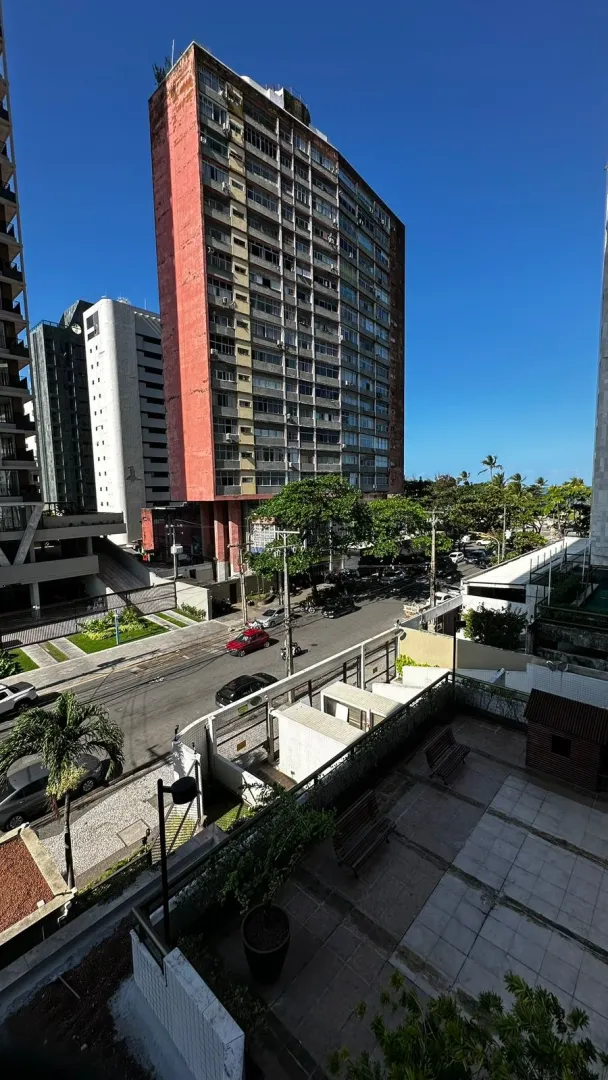 Apartamento &aacute; venda com 160m&sup2; | 4 su&iacute;tes | 3 vagas cobertas | Alto padr&atilde;o Rua Artur Muniz Recife - 
