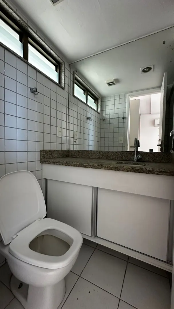 Apartamento &aacute; venda com 160m&sup2; | 4 su&iacute;tes | 3 vagas cobertas | Alto padr&atilde;o Rua Artur Muniz Recife - 