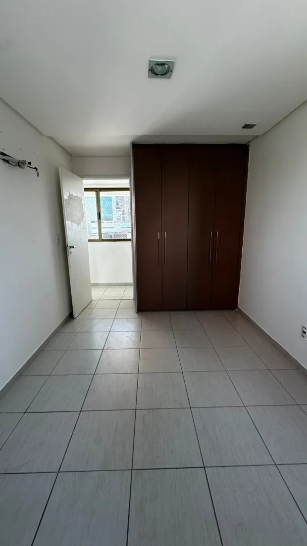 Apartamento &aacute; venda com 160m&sup2; | 4 su&iacute;tes | 3 vagas cobertas | Alto padr&atilde;o Rua Artur Muniz Recife - 