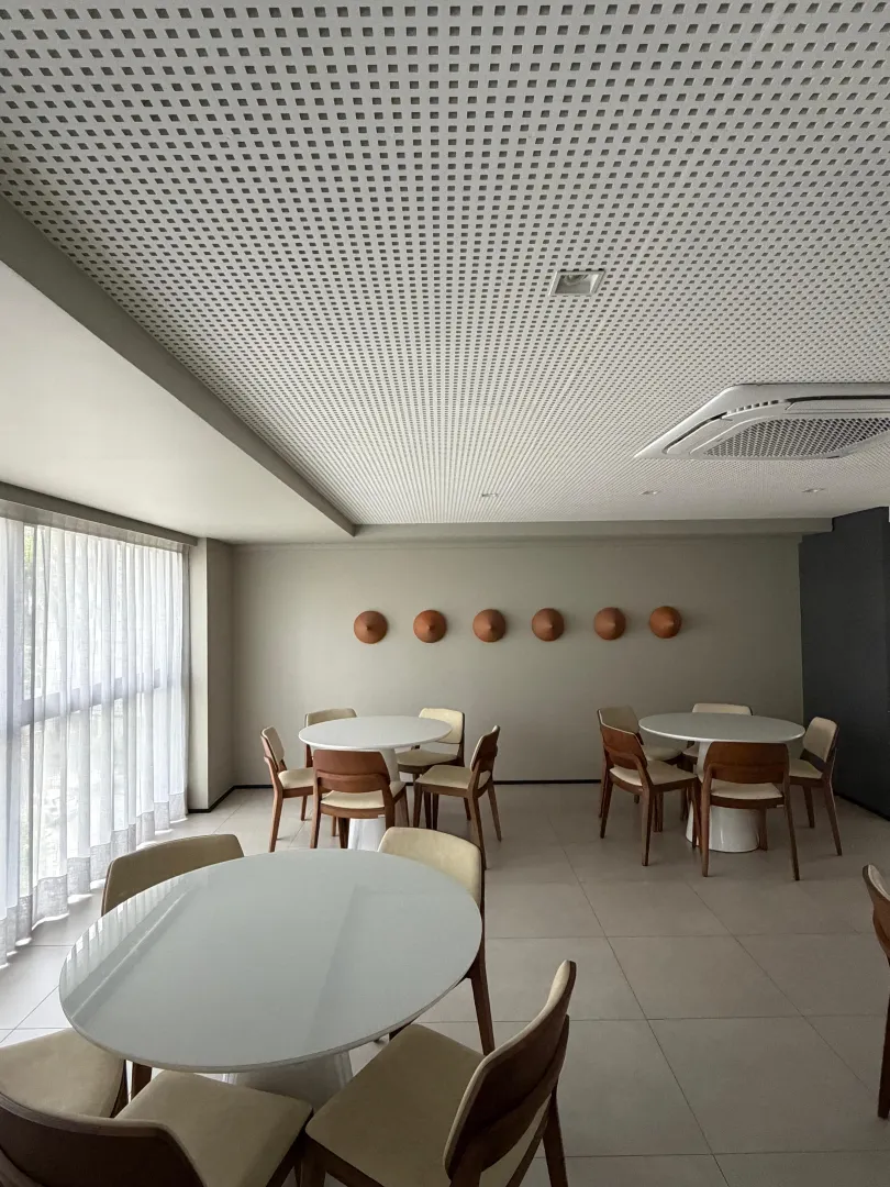 Apartamento &agrave; venda em Boa viagem| 2 quartos sendo 1 suite | Varanda Rua Carlos Pereira Falcão Recife - 