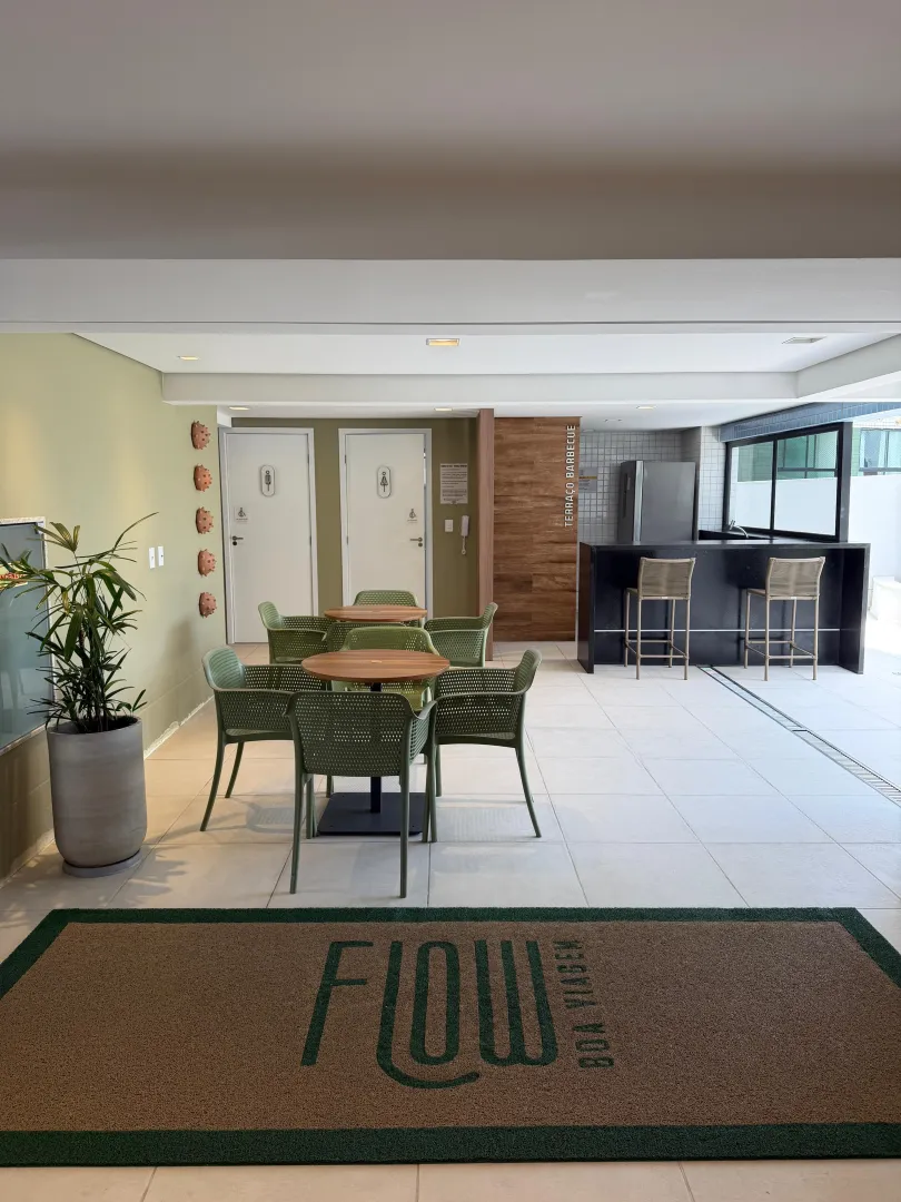 Apartamento &agrave; venda em Boa viagem| 2 quartos sendo 1 suite | Varanda Rua Carlos Pereira Falcão Recife - 