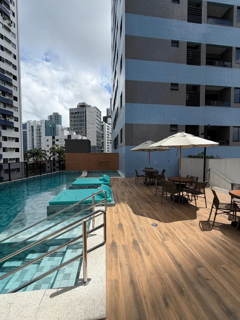 Apartamento &agrave; venda em Boa viagem| 2 quartos sendo 1 suite | Varanda Rua Carlos Pereira Falcão Recife - 