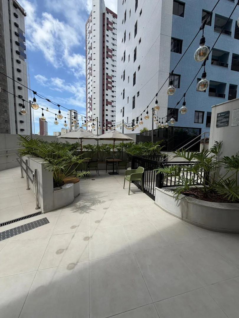 Apartamento &agrave; venda em Boa viagem| 2 quartos sendo 1 suite | Varanda Rua Carlos Pereira Falcão Recife - 